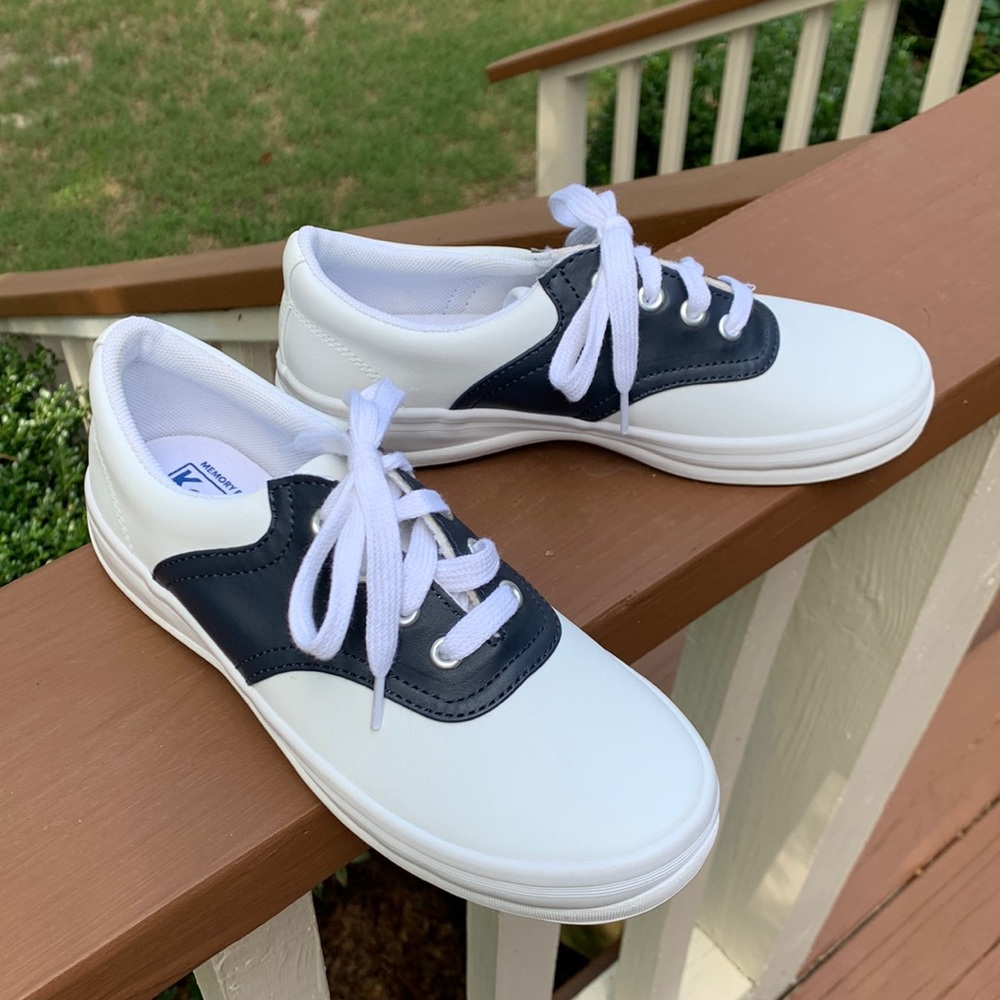 Keds Kids School Days II Memory Foam Sneaker Size 2M White/Navy